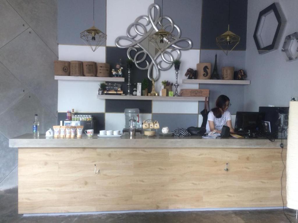 Hotel The Batik Bed And Coffee Bandung Exterior foto