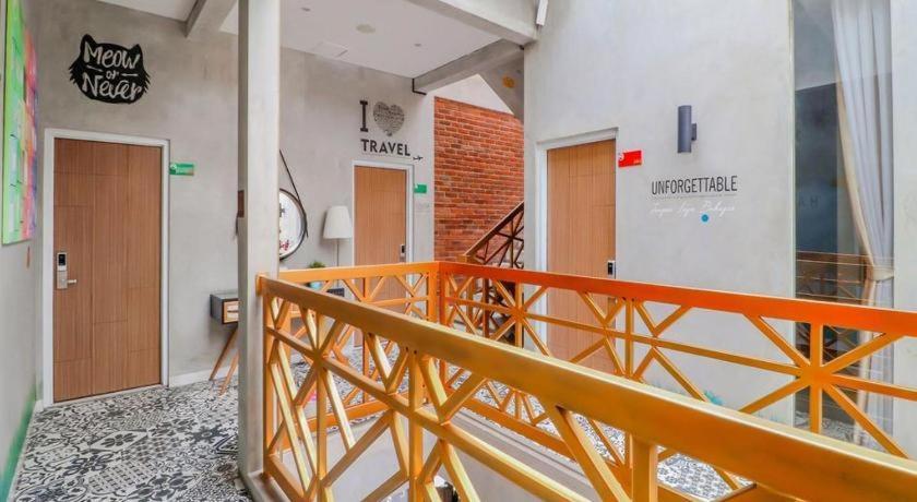 Hotel The Batik Bed And Coffee Bandung Exterior foto